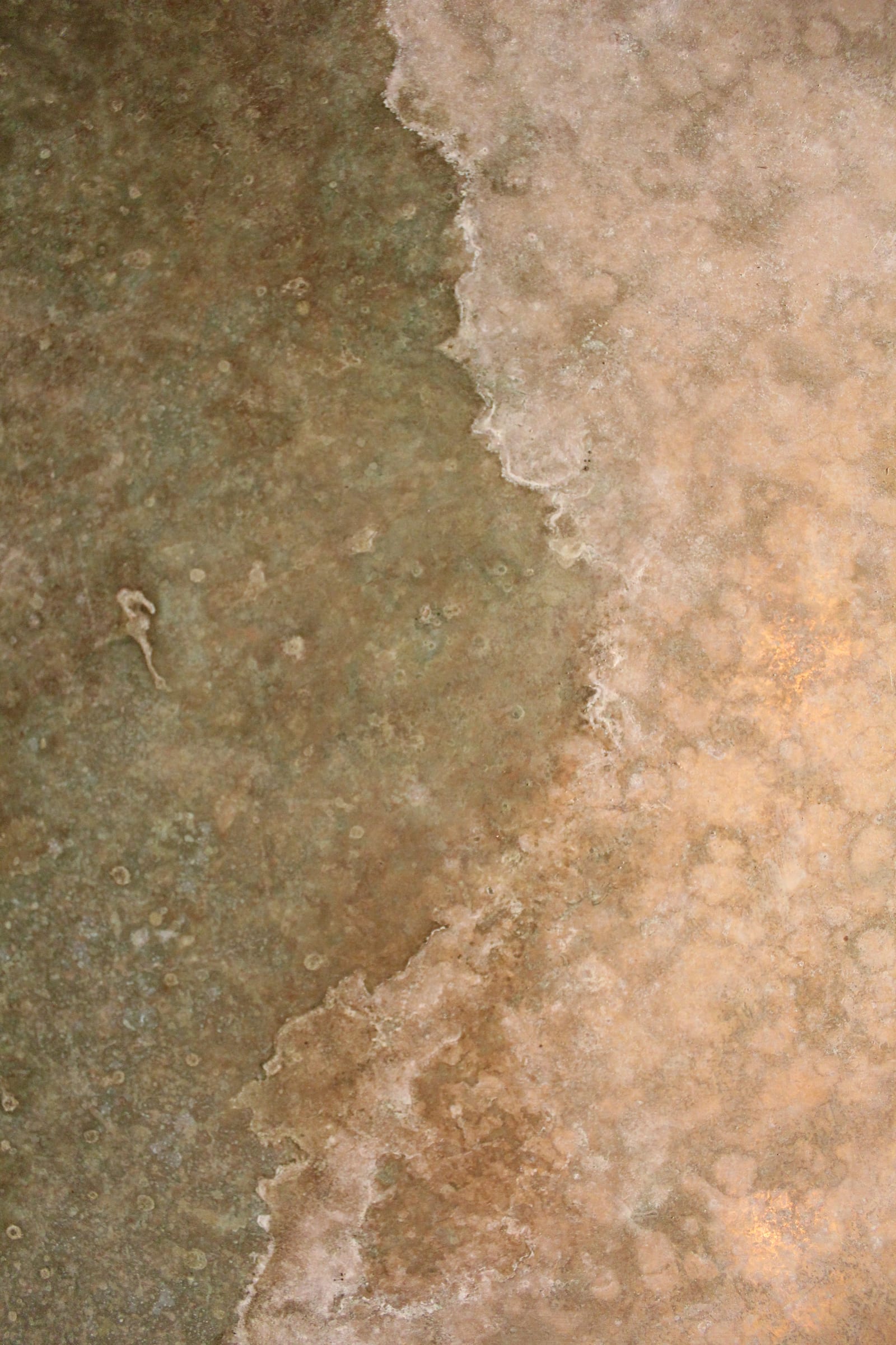 Close-up van gepatineerd messing